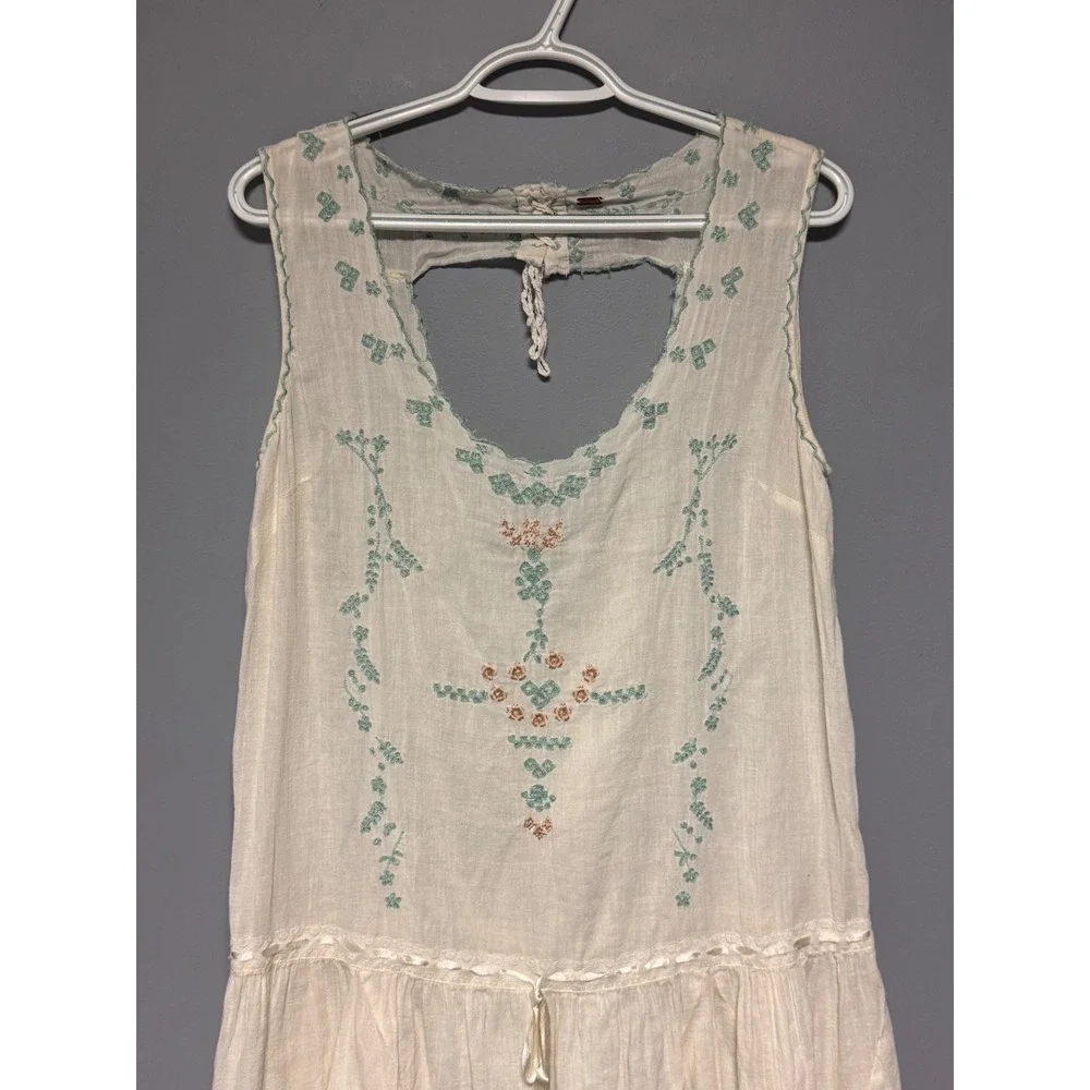 Free People Gates of Eden Embroidered Boho Tunic Top Sleeveless Keyhole Back S